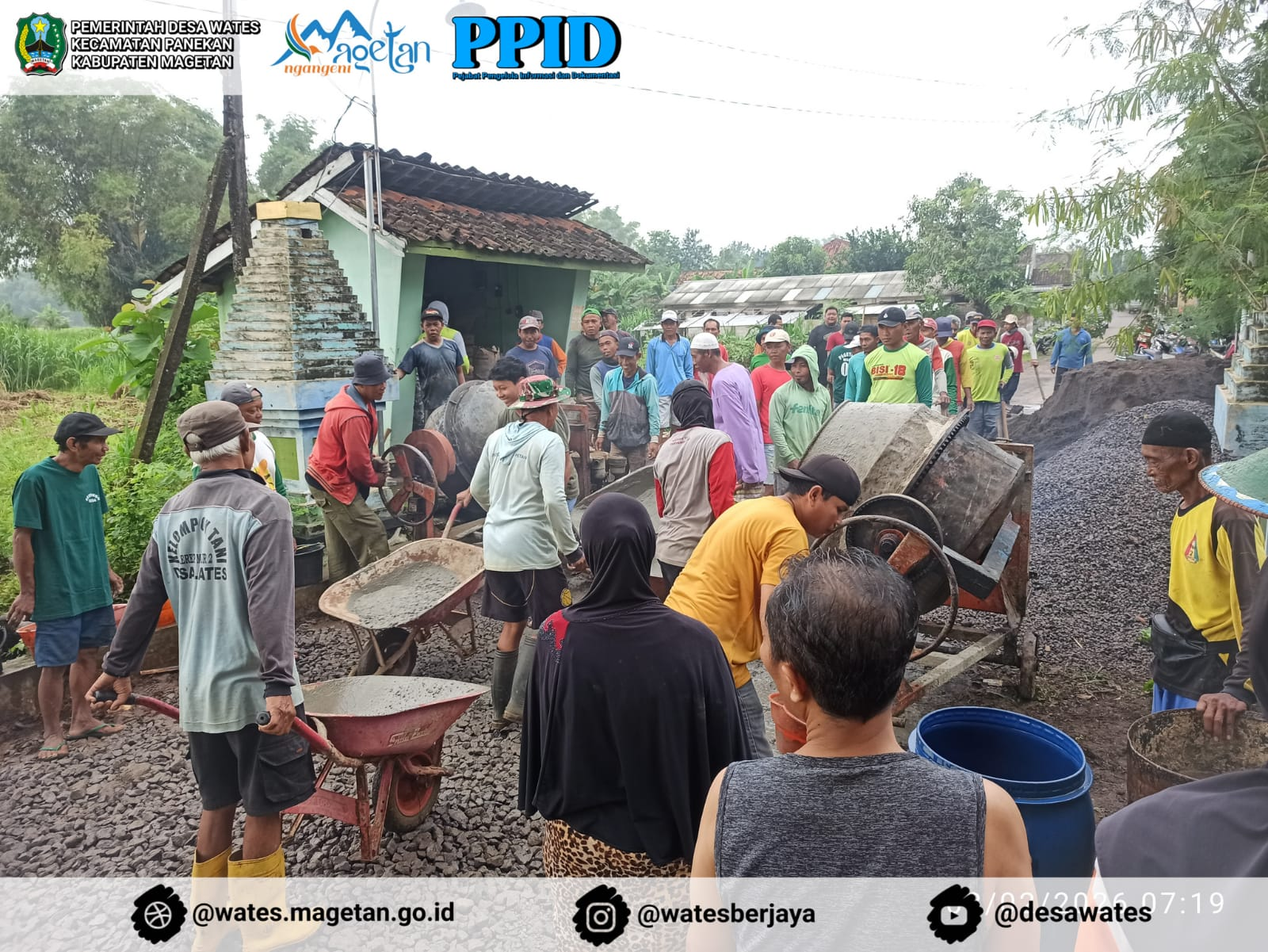 SWADAYA PENGECORAN JALAN MENUJU MAKAM SEGANDHENG DUSUN KEREP DAN DUSUN BANARAN DESA WATES